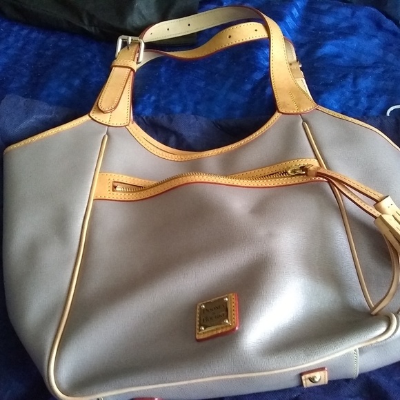 Handbag - Picture 2 of 3